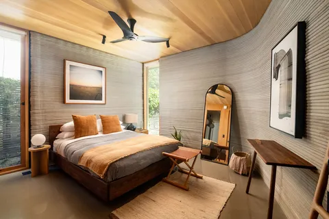 $1,998,000 | 1700 Riverview Street, Austin, TX 78702