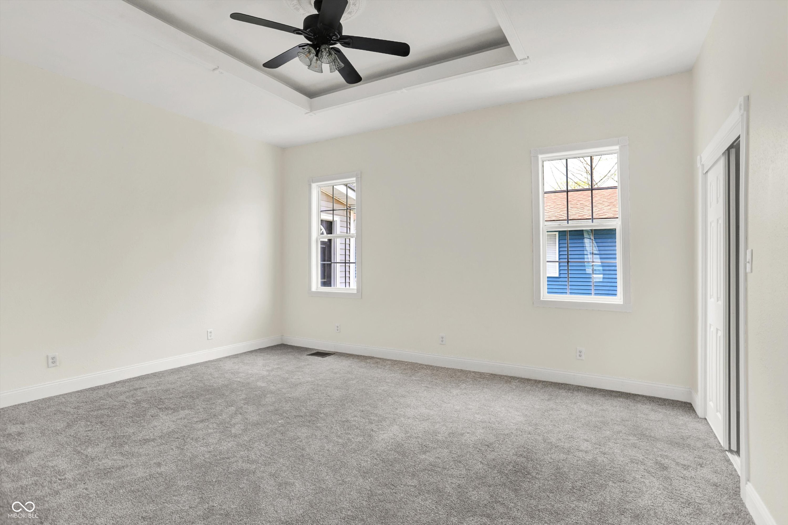 601 East Thompson Street Edinburgh, IN 46124 - Photo 28 of 51
