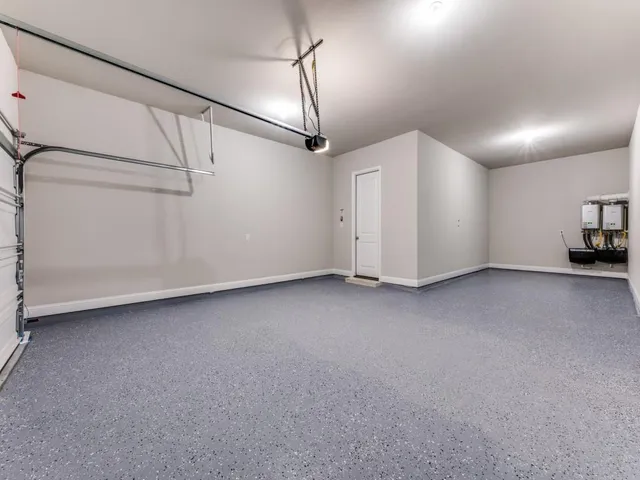 a view of a room with an empty space