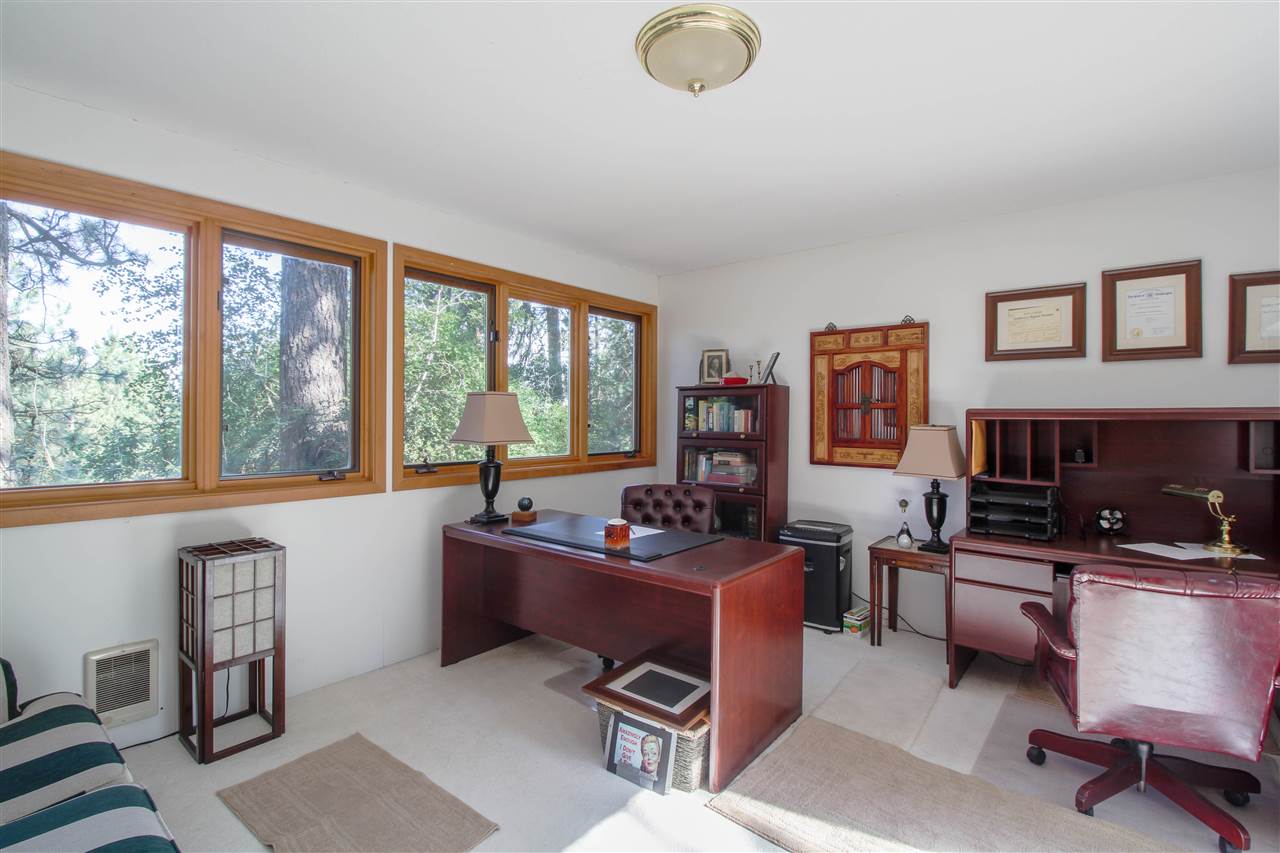4223 South Madison Road Spokane, WA 99206 - Photo 8 of 20