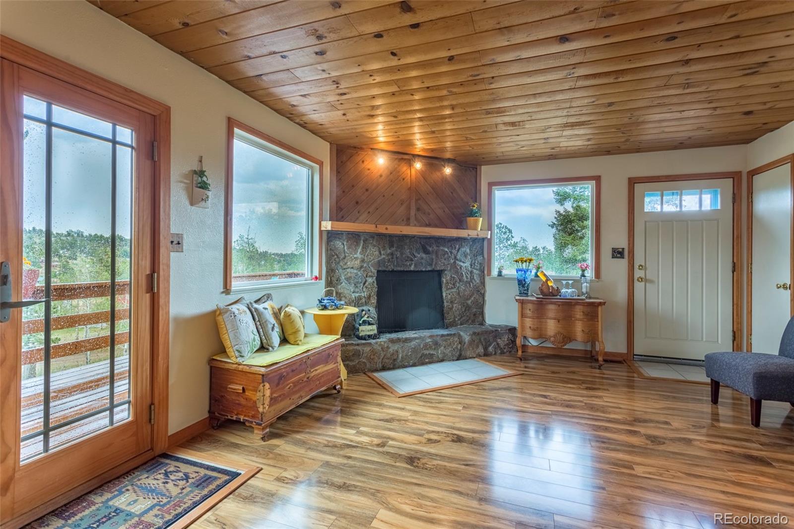 135 Louis Road Bailey, CO 80421 - Photo 10 of 29 Gallery Image 10