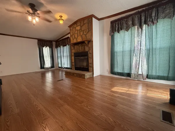 $189,000 | 501 Post Road, Michie, TN 38357