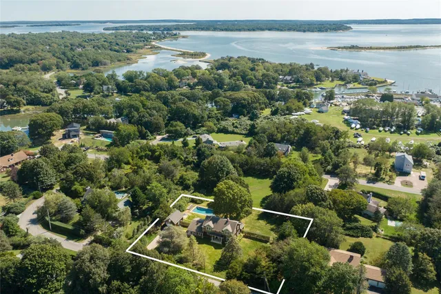 a house view with a outdoor space