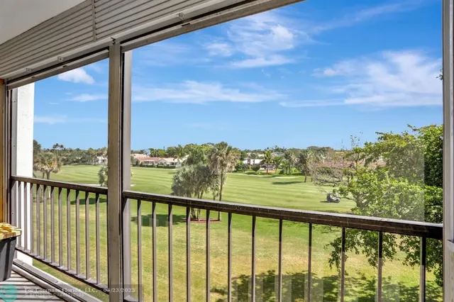 $299,000 | 2430 DC Country Club Boulevard, Unit 4012, Deerfield Beach, FL 33442