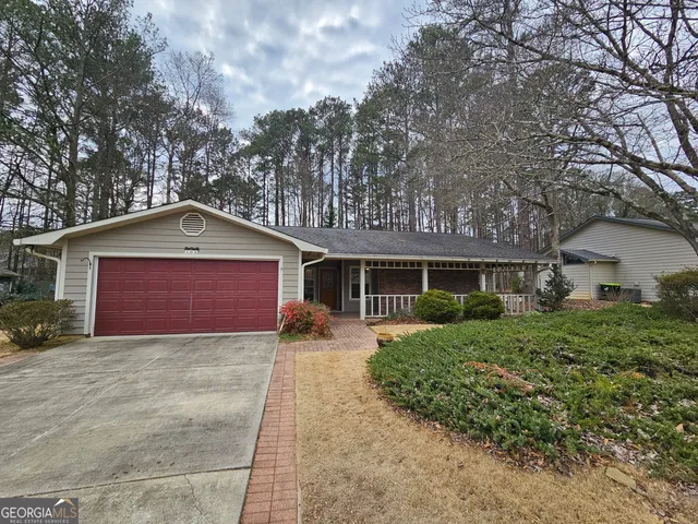 $2,400 | 108 Glendale Drive, Peachtree City, GA 30269