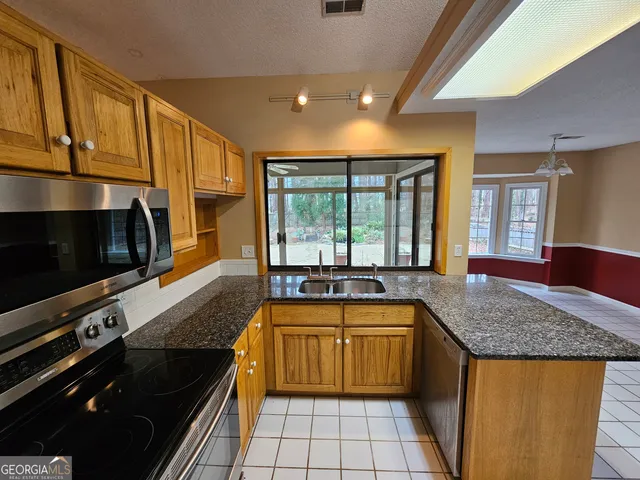 $2,400 | 108 Glendale Drive, Peachtree City, GA 30269