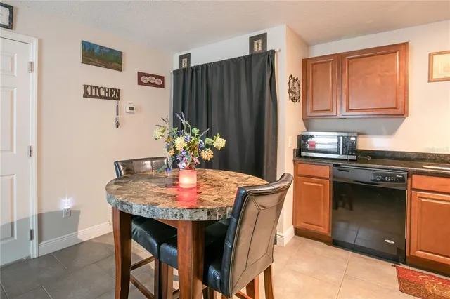 $379,999 | 528 Citrus Avenue, Eustis, FL 32726