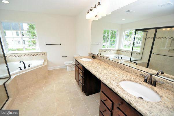 5013 Landing Road Elkridge, MD 21075 - Photo 19 of 27 Bath (Master)