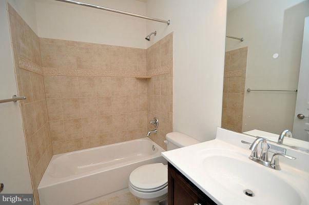 5013 Landing Road Elkridge, MD 21075 - Photo 25 of 27 Bath
