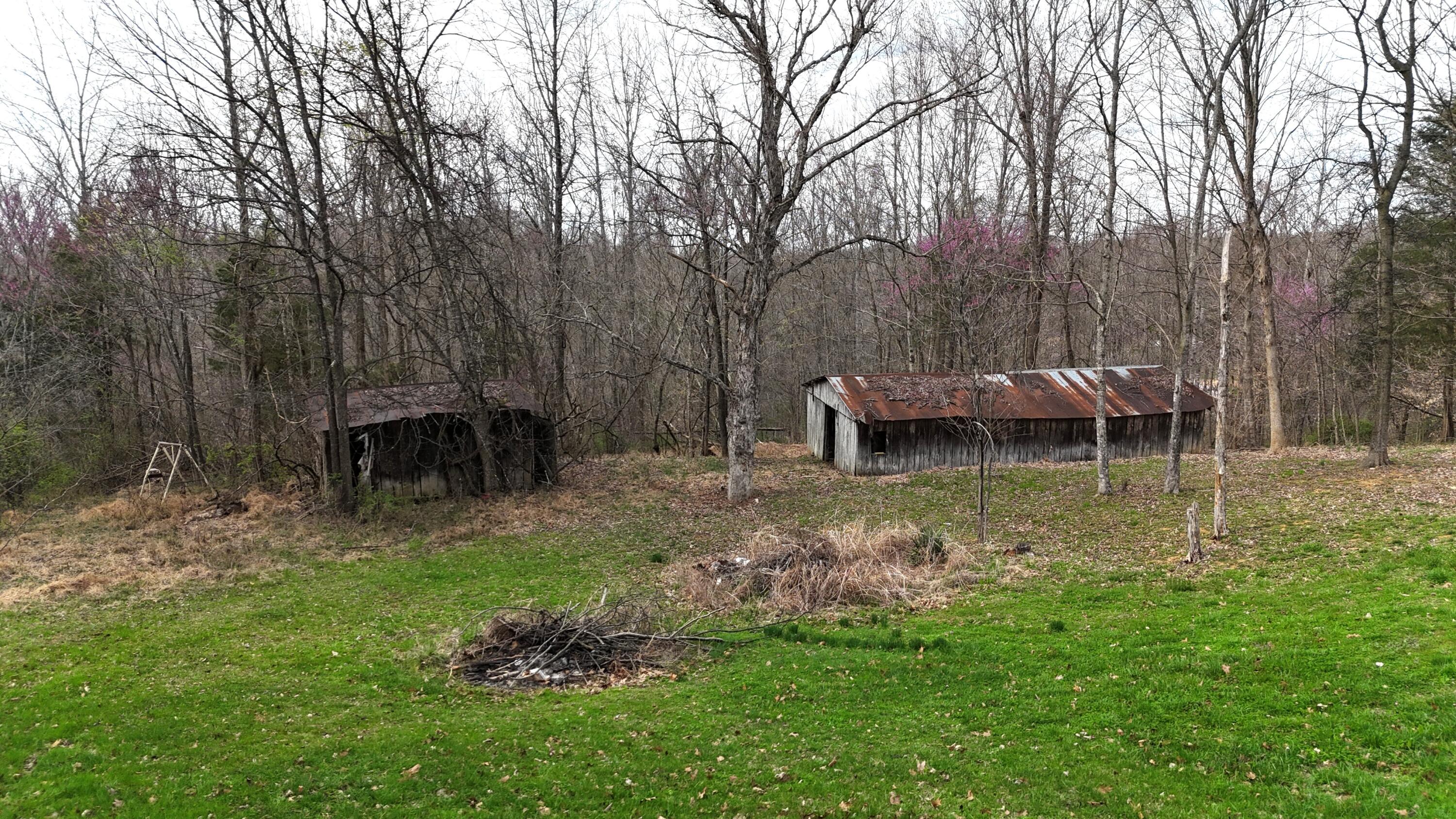 260 Barns 2