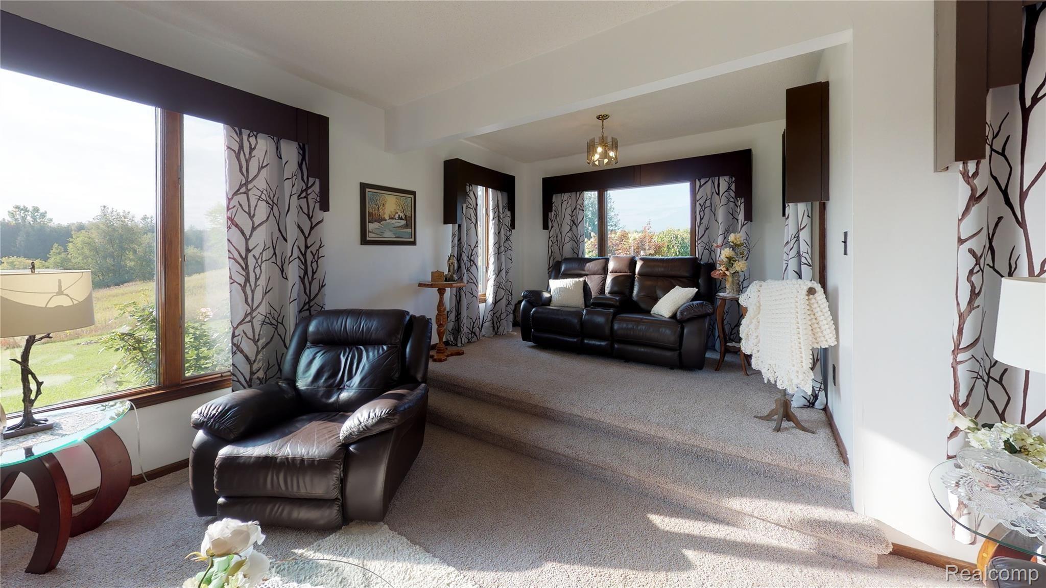 4675 Kilgore Road Croswell, MI 48422 - Photo 7 of 38 4675-Kilgore-Rd-Living-Room.jpg