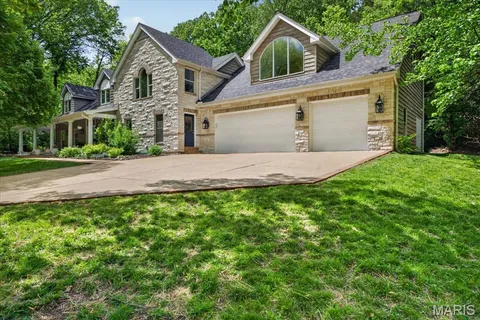 $949,900 | 18032 Turkey Bend Drive, Wildwood, MO 63038