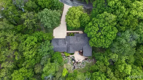 $949,900 | 18032 Turkey Bend Drive, Wildwood, MO 63038