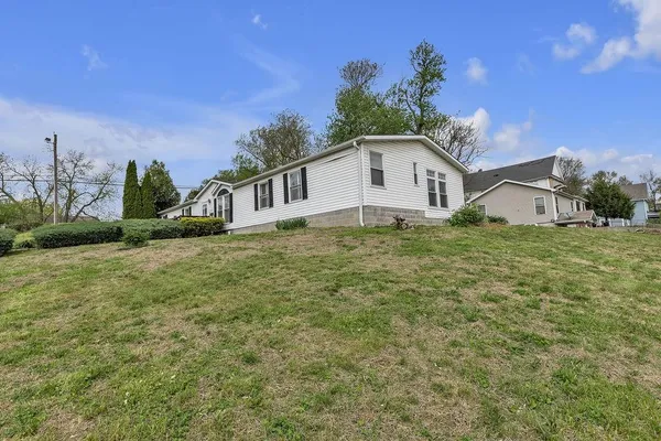 $135,000 | 1529 Angelique Street, St. Joseph, MO 64501