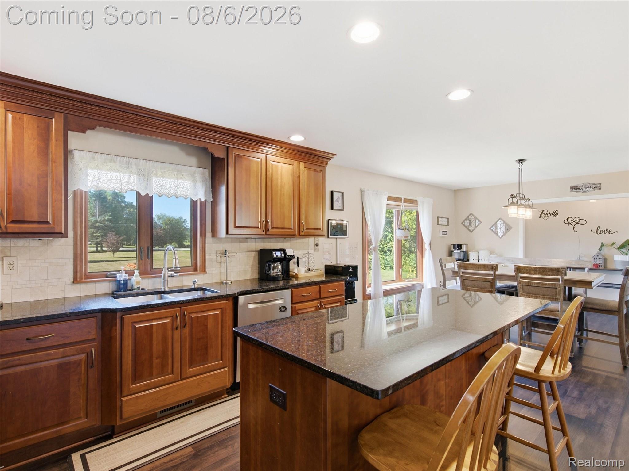 5252 Bowman Road St. Clair, MI 48079 - Photo 9 of 42 16-DSC01644.jpg