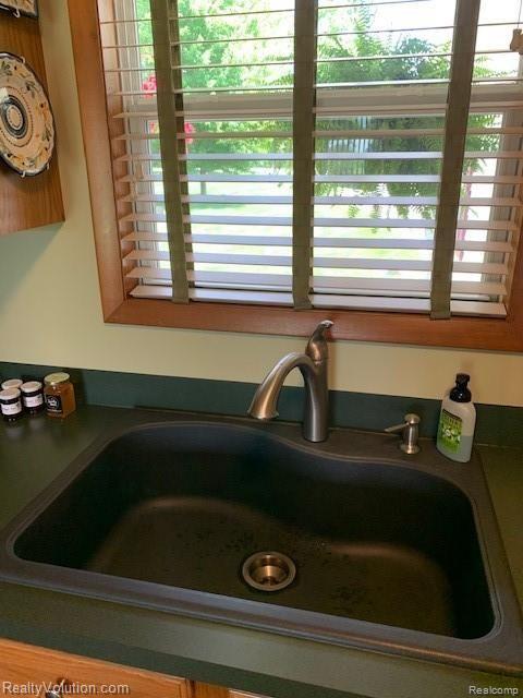4052 Calkins Road Dryden, MI 48428 - Photo 9 of 37 IMG_7639.jpg