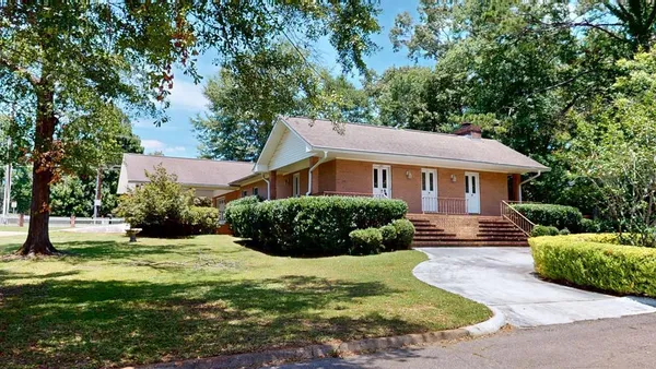 $255,000 | 101 Boxwood Court, Dothan, AL 36301