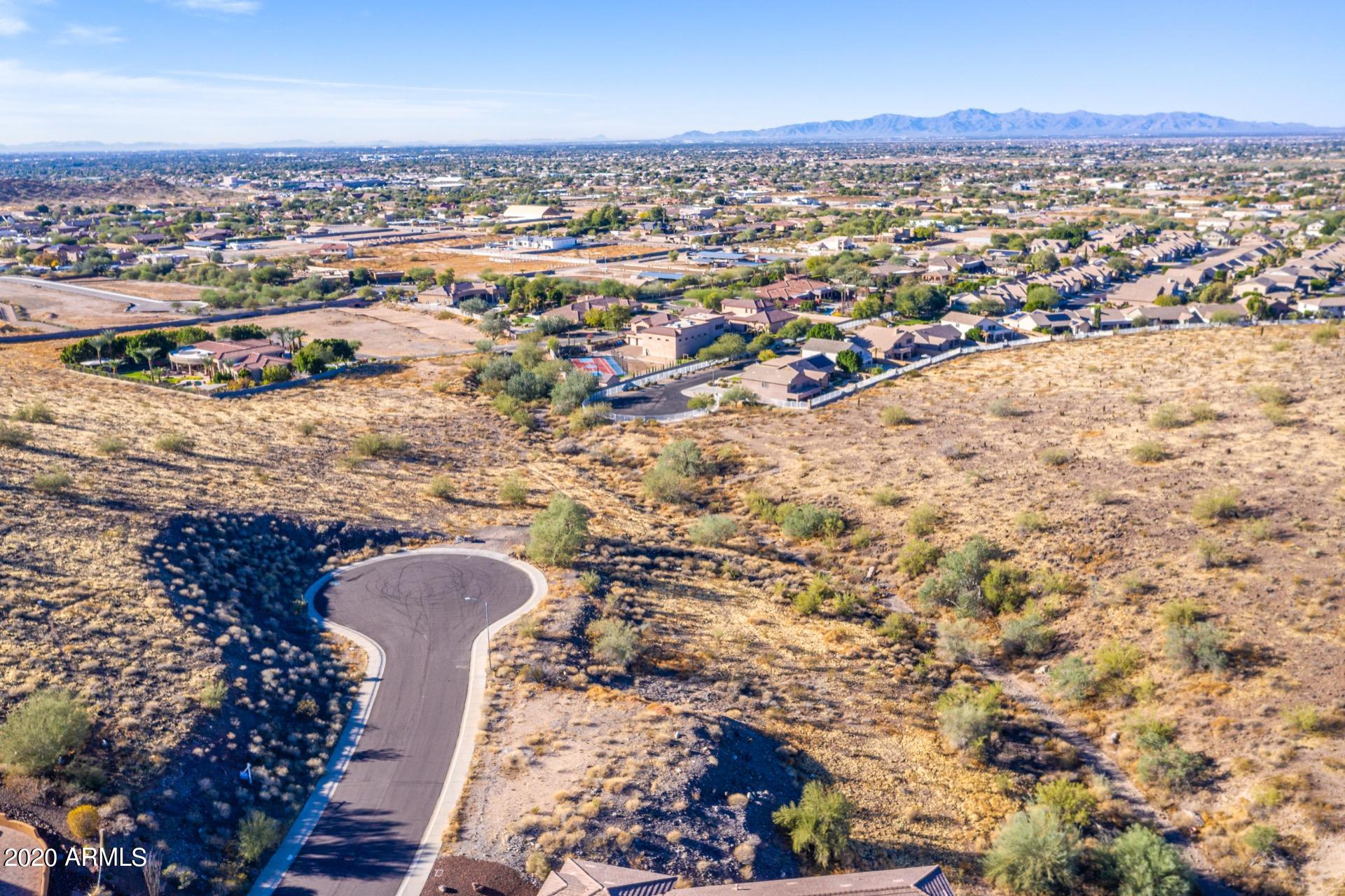 6152 West Alameda Road, Unit 11 Glendale, AZ 85310 - Photo 12 of 23 Drones Alameda 6