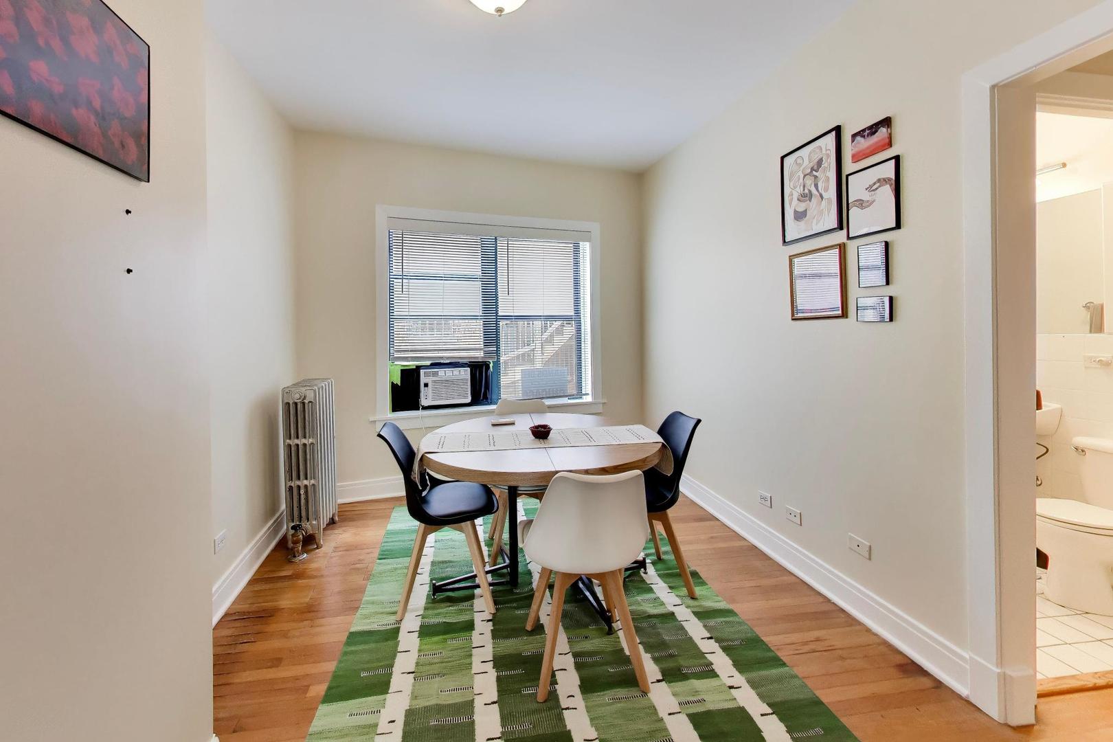7023.5 North Sheridan Road, Unit 2N Chicago, IL 60626 - Photo 8 of 13