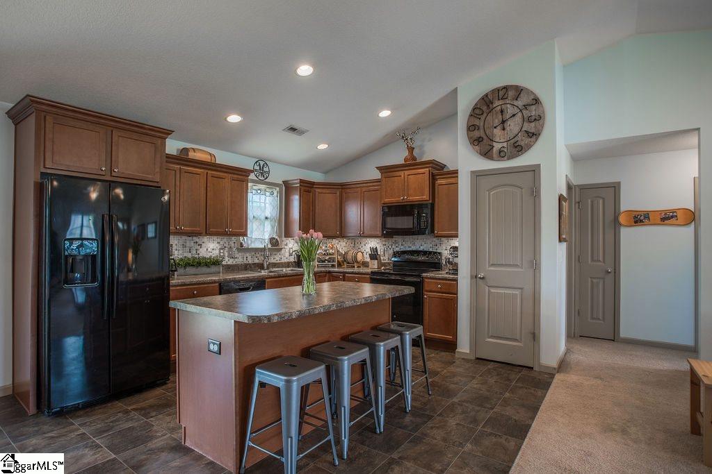 216 Sleepy River Road Simpsonville, SC 29681 - Photo 5 of 29 Gallery Image 5