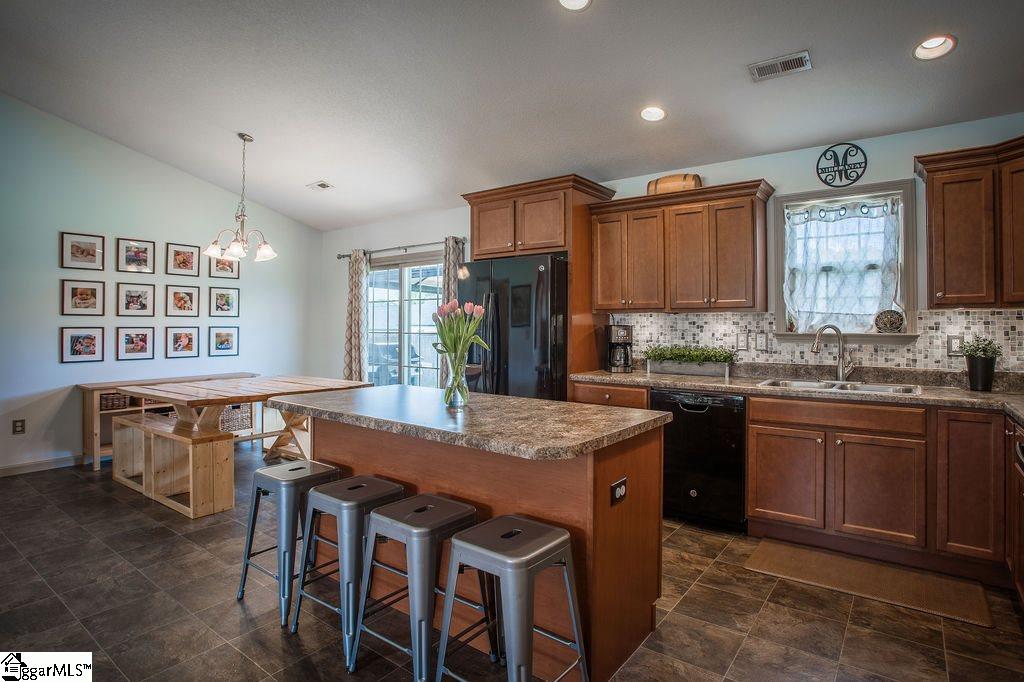 216 Sleepy River Road Simpsonville, SC 29681 - Photo 6 of 29 Gallery Image 6