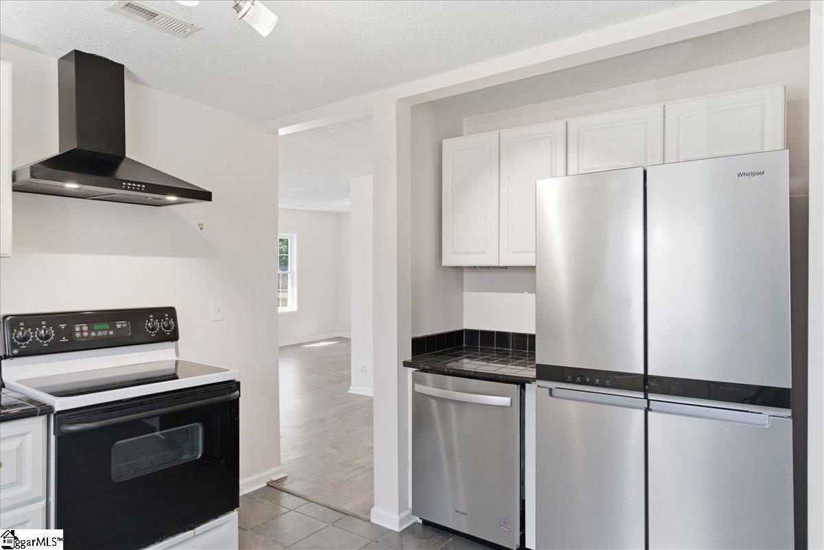 112 Newry Road Seneca, SC 29672 - Photo 7 of 16