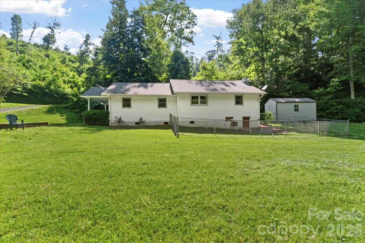 9130 Double Island Road Green Mountain, NC 28740 - Photo 39 of 40