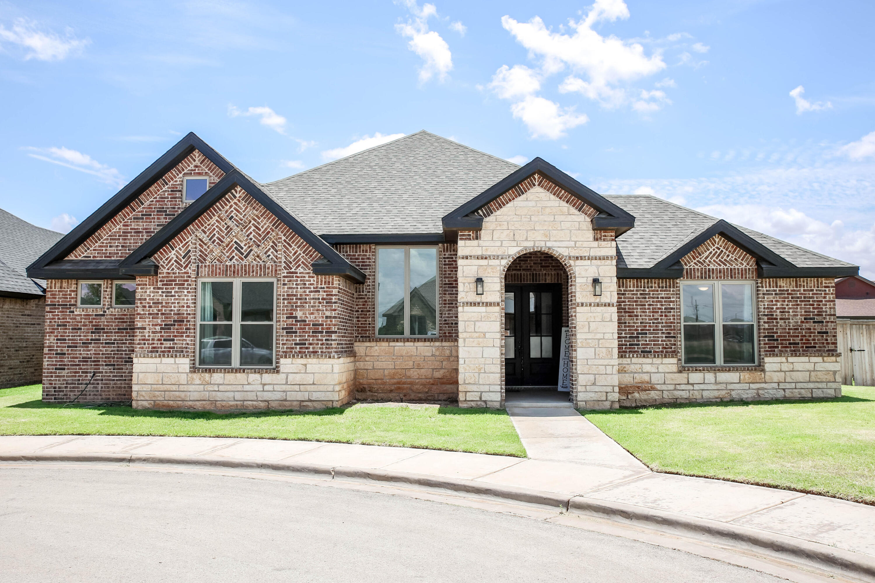 7041 99th Street Lubbock, TX 79424 - Photo 1 of 33 Front