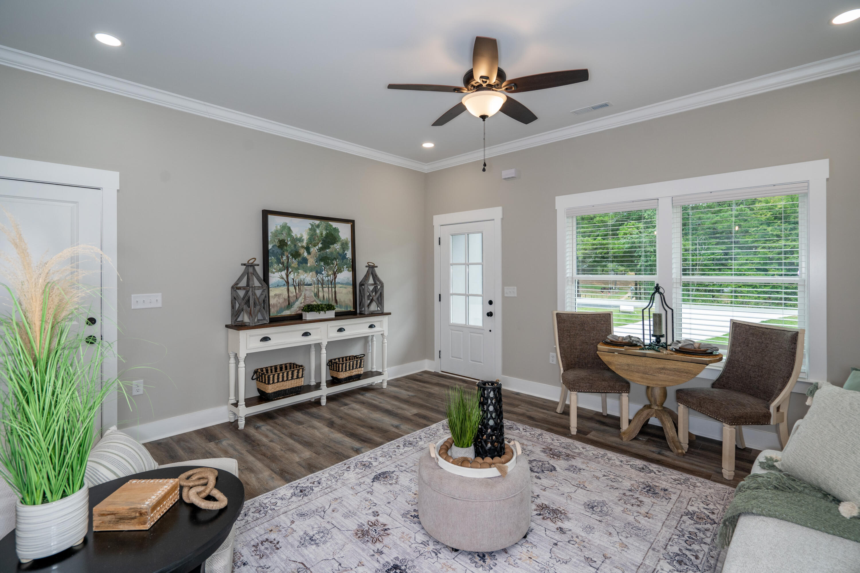 Living Room 4