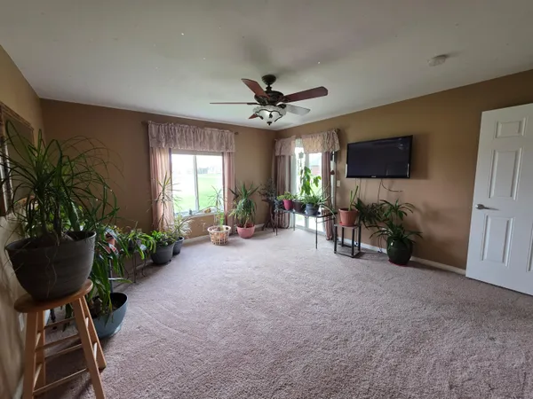 $399,900 | 31637 Beaver Circle, New Boston, MI 48164