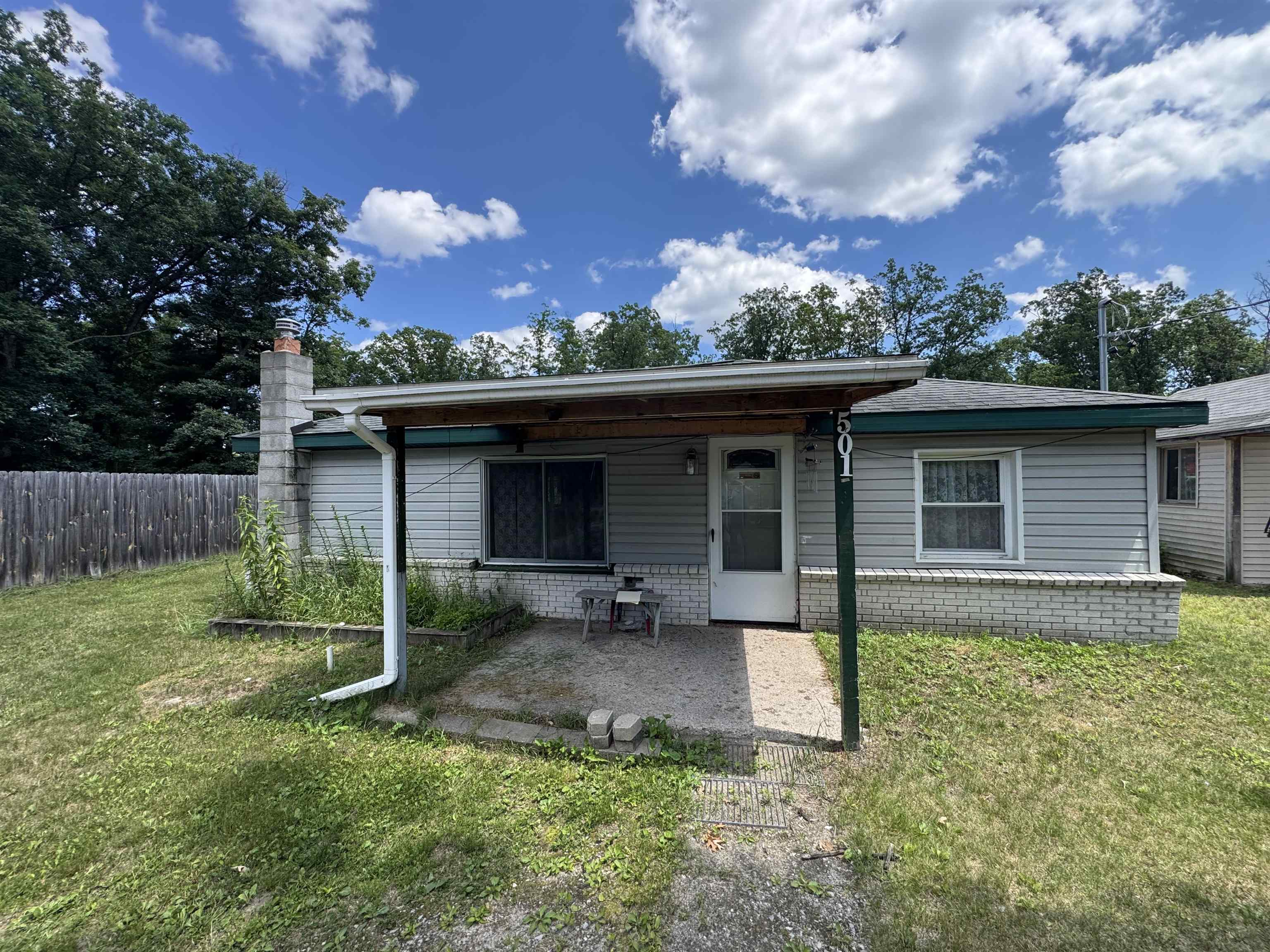 5017 Elizabeth Street Prescott, MI 48756 - Photo 3 of 29 1948023-9d50703c-b76b-4f31-b034-e604d9e7cdcb.JPG