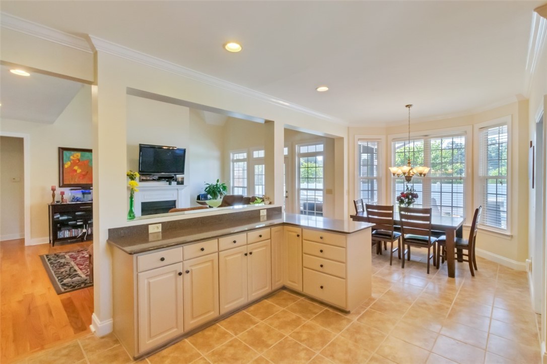 202 Edens Ridge Drive Six Mile, SC 29682 - Photo 5 of 37 Gallery Image 5