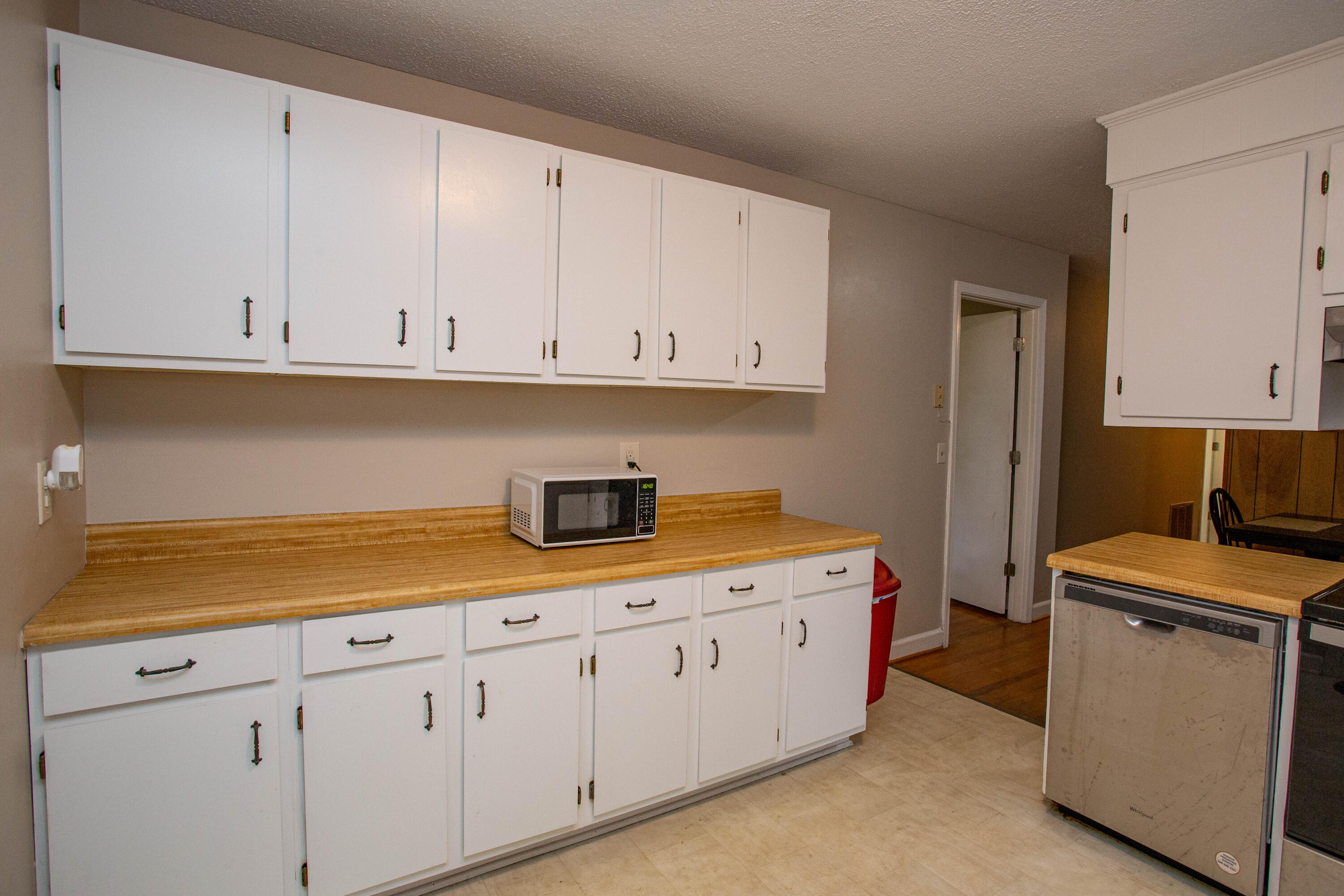 5450 Oakcrest Road Sumter, SC 29154 - Photo 14 of 38 kitchen