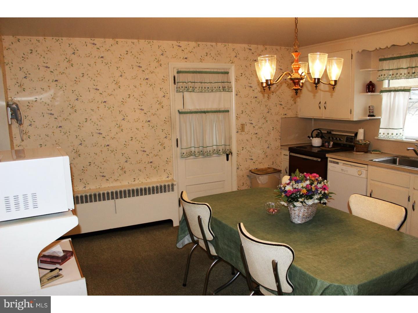 2927 Cowpath Road Hatfield, PA 19440 - Photo 9 of 20 Kitchen