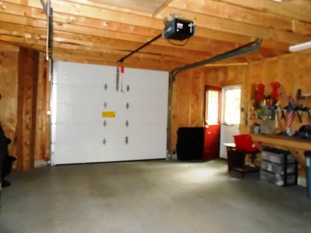 15 Qualey Road Gray, ME 04039 - Photo 16 of 34 Parking Lot/Garage.
