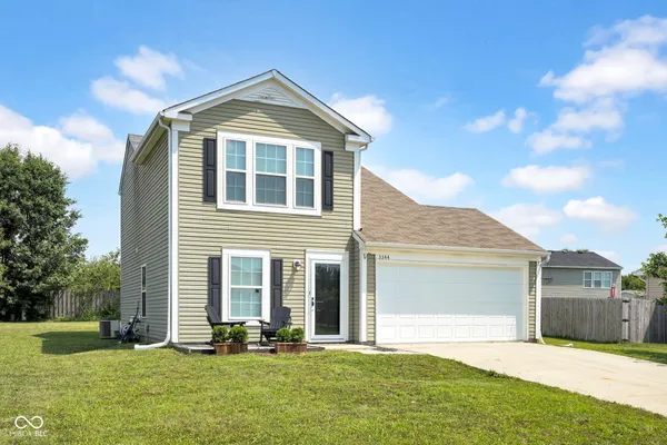 $260,000 | 3344 Spring Valley Drive, Columbus, IN 47203