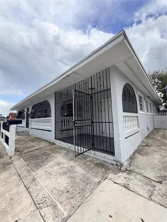 $1,750 | 2250 Northwest 103rd Street, Unit B, Miami, FL 33147
