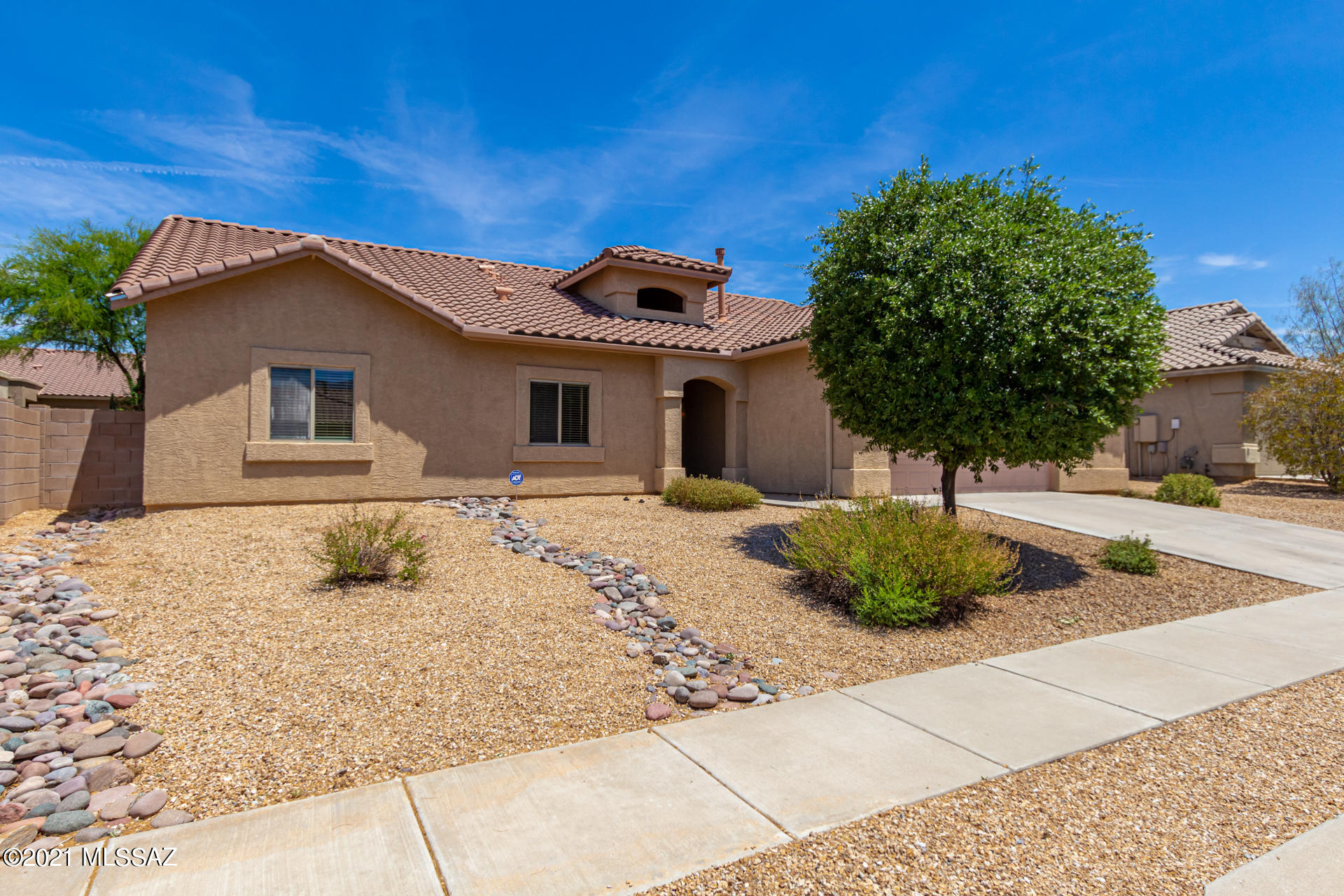 3663 East Northern Dancer Road Tucson, AZ 85739 - Photo 2 of 30