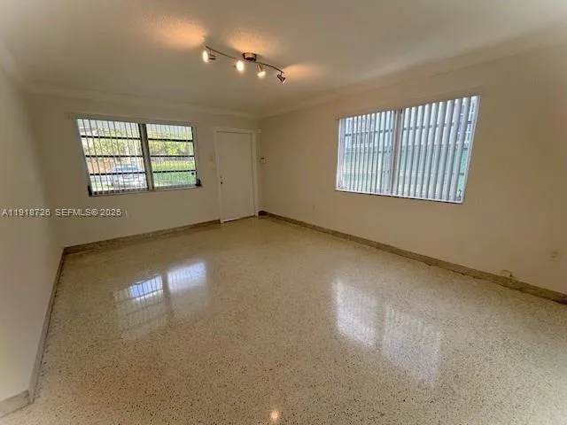 $3,500 | 3652 Southwest 22nd Terrace, Unit 3652, Miami, FL 33145