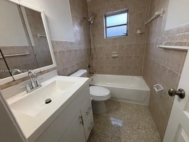 $3,500 | 3652 Southwest 22nd Terrace, Unit 3652, Miami, FL 33145