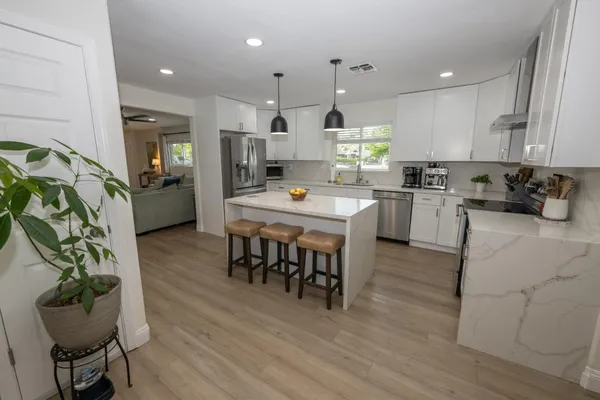 $699,900 | 2064 Ashlan Avenue, Clovis, CA 93611