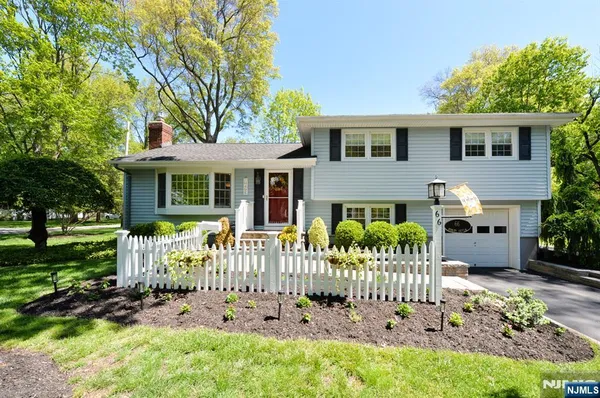 $975,000 | 66 Hurley Avenue, Wyckoff, NJ 07481