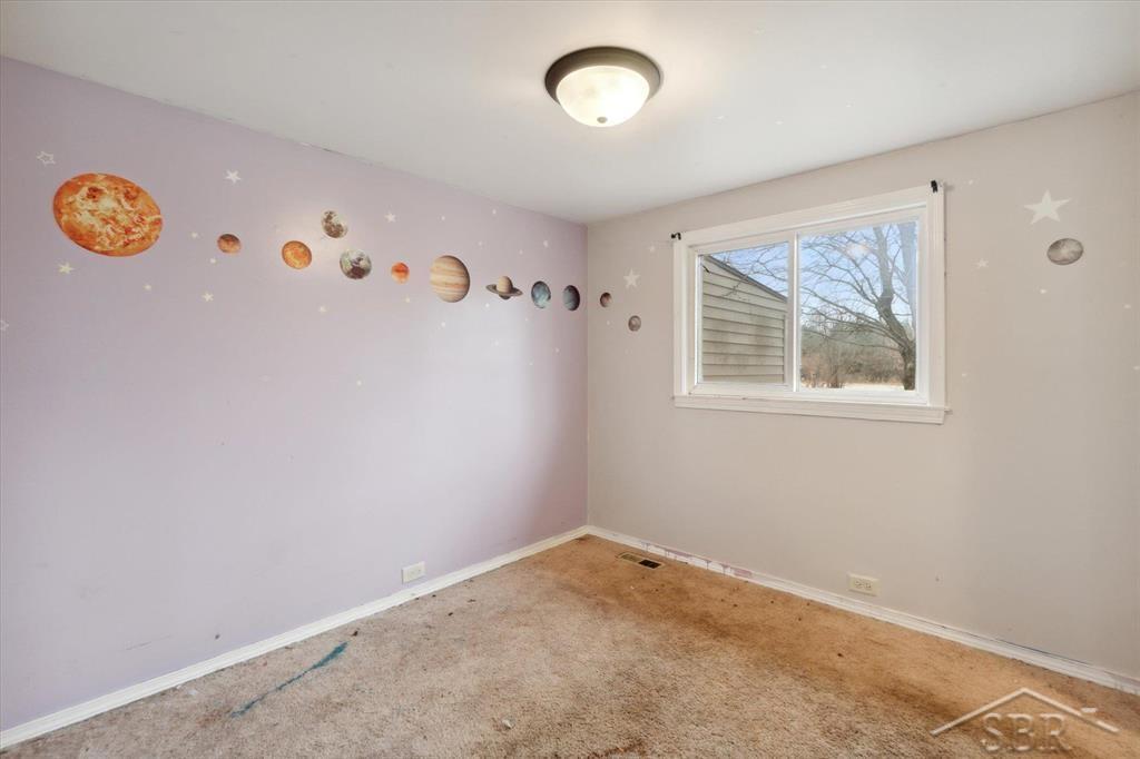 8453 South Vassar Road Millington, MI 48746 - Photo 16 of 34 50098153-15.JPG