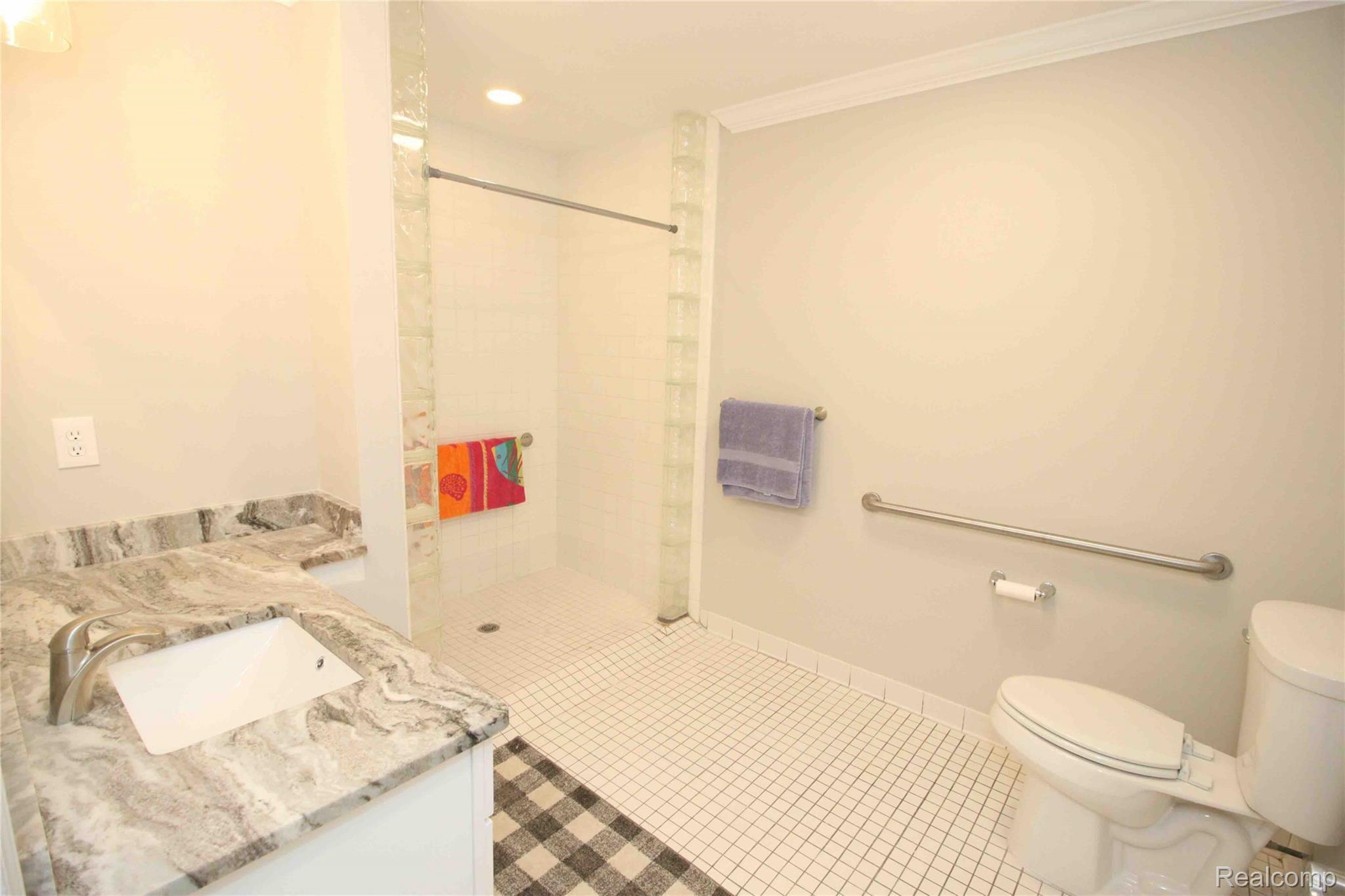 51105 Baker Road New Baltimore, MI 48047 - Photo 22 of 49 IMG_3889.jpeg