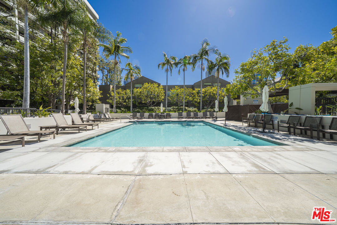 600 West 9th Street, Unit 1509 Los Angeles, CA 90015 - Photo 26 of 31