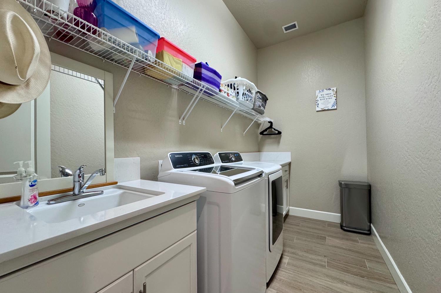 445 Bloom Lane Clovis, CA 93619 - Photo 25 of 31