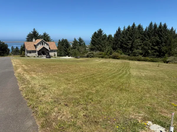 $189,000 | 17 Ocean Spruce Lane, Eureka, CA 95503