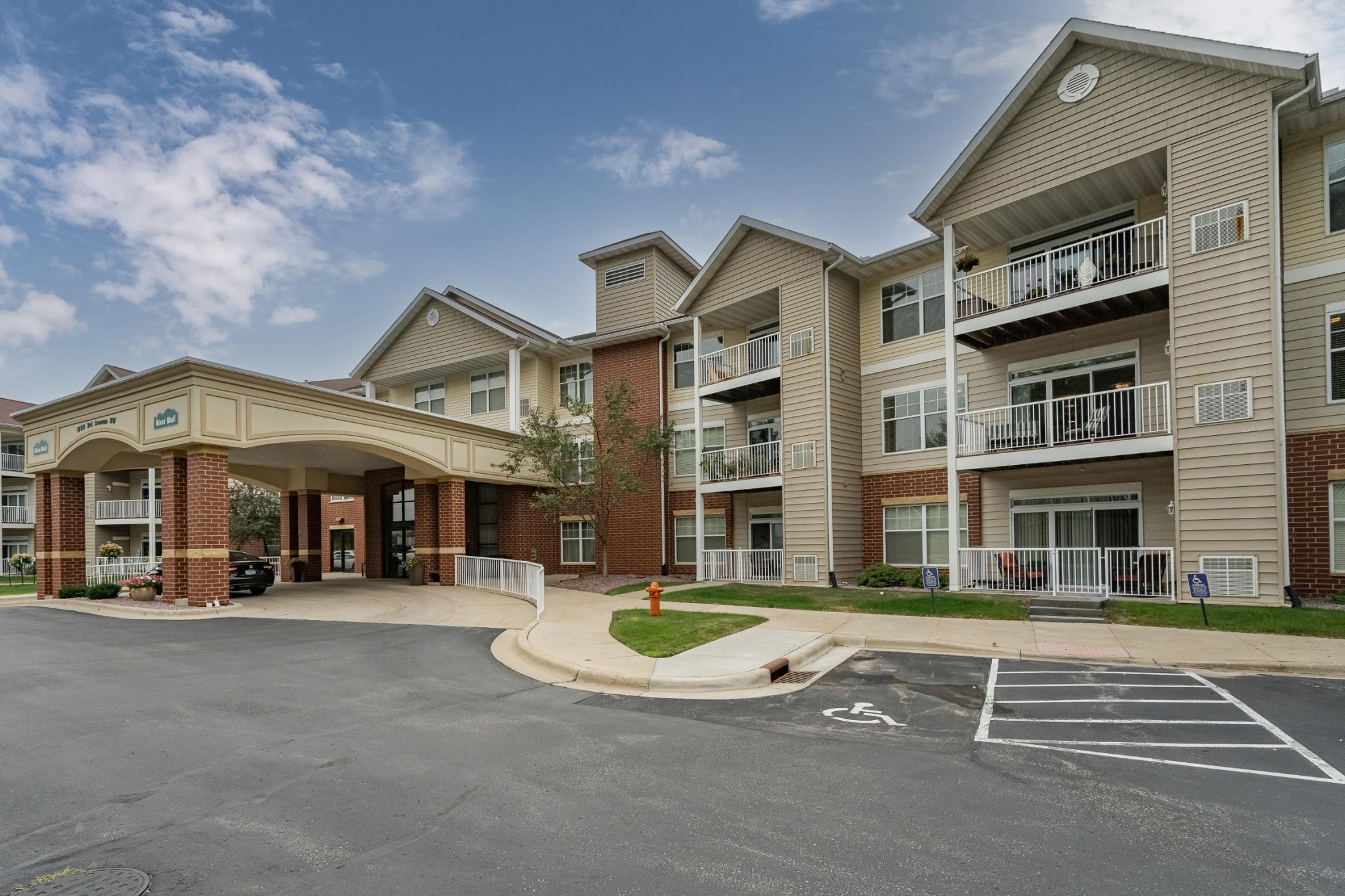 1880 3rd Avenue Northwest, Unit 217 Rochester, MN 55901 - Photo 1 of 1