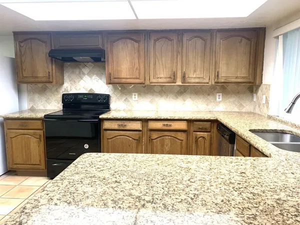 $2,200 | 941 Lombardy Drive, Plano, TX 75023