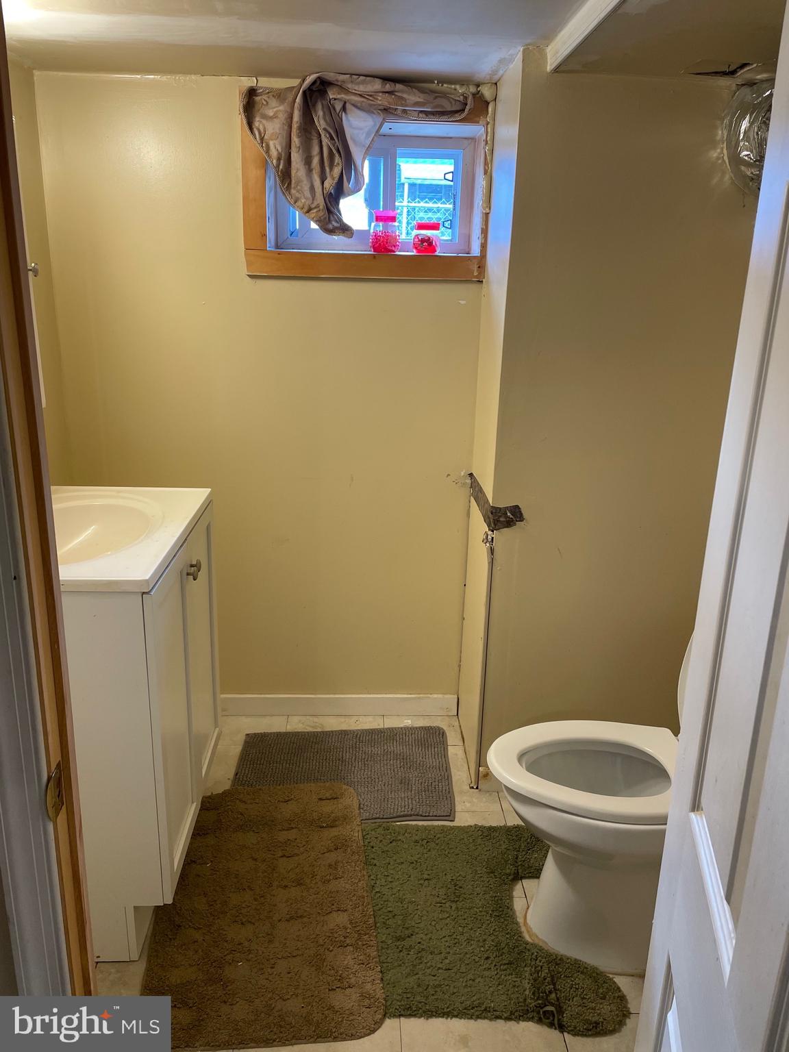 923 Burnside Road Sharon Hill, PA 19079 - Photo 7 of 12 Half bath